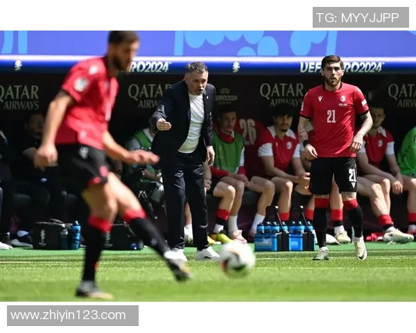 足球明星李根年薪揭秘背后的训练与付出真相