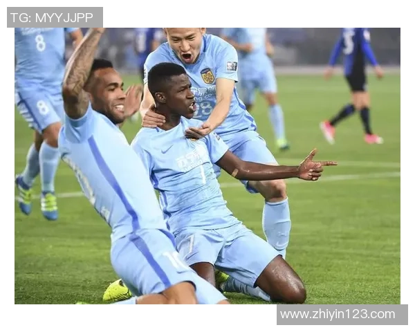 足球明星拉米雷斯的职业生涯与成就回顾及其对足球的影响分析 足球明星拉米雷斯的职业生涯与成就回顾及其对足球的影响分析