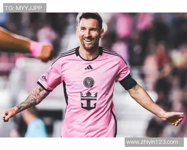 退役后腰足球明星的传奇人生与绿茵场外的精彩故事 退役后腰足球明星的传奇人生与绿茵场外的精彩故事